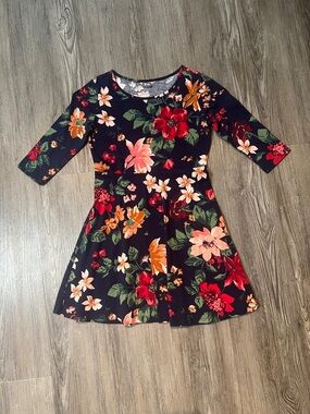 Old Navy Navy Floral Fit & Flare Dress with Red and Orange Blooms- Size 6-7